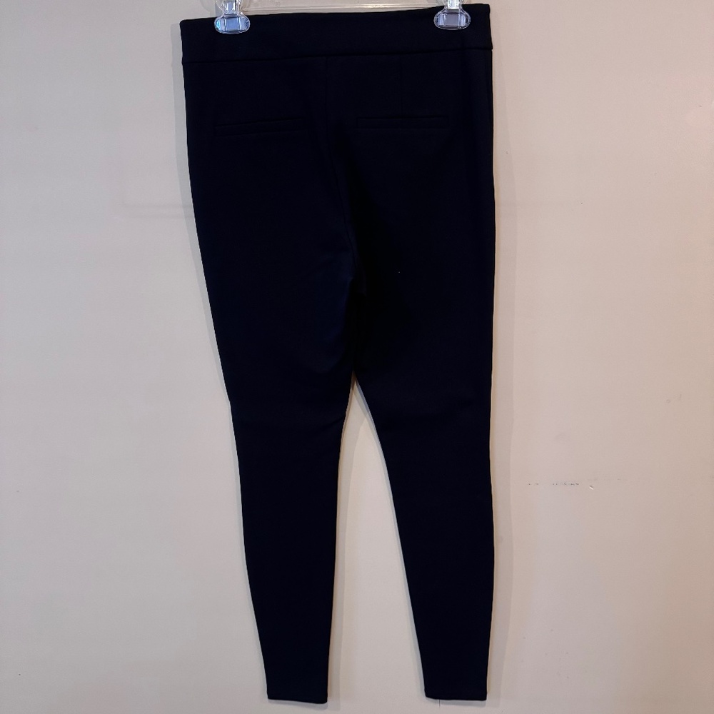 ❤️❤️ 3/$25 Andeawy Black cropped Pants size Small